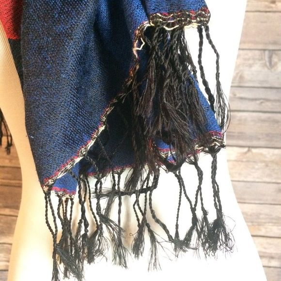 Plaid Scarf-Perfect for Fall! - Picture 2 of 3